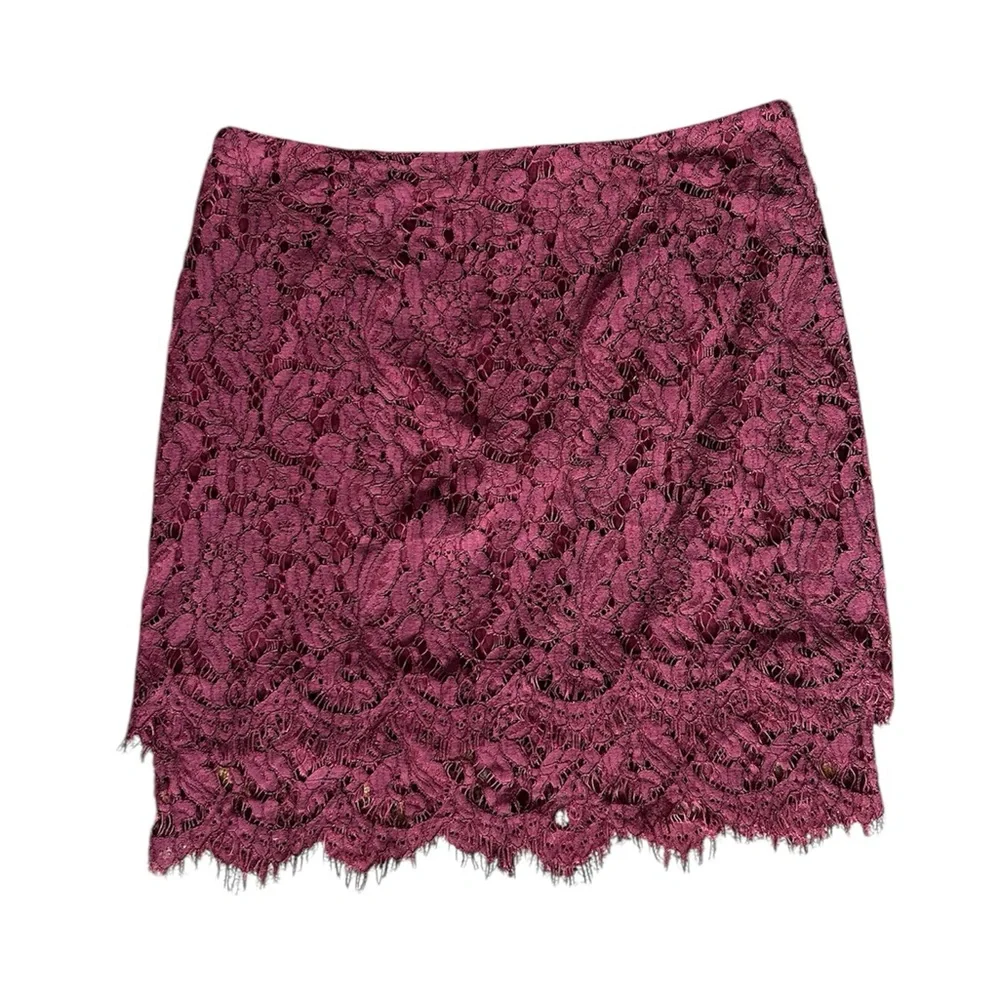 Lulu's | Women’s Burgundy Lace Two Tier Back Zip/Clasp Fringe Mini Skirt Size M